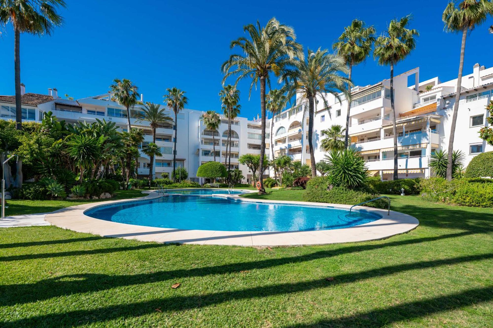 Sea View Nordic Royal Club Apartamento *
